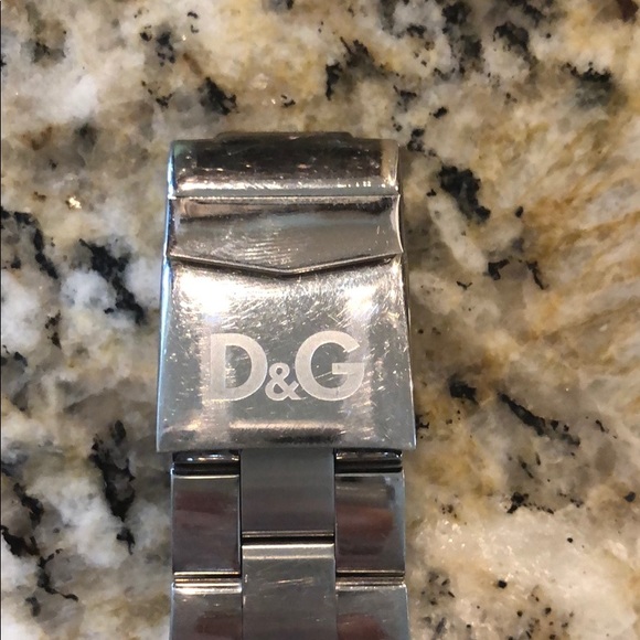 Dolce and gabanna watch - Picture 3 of 4